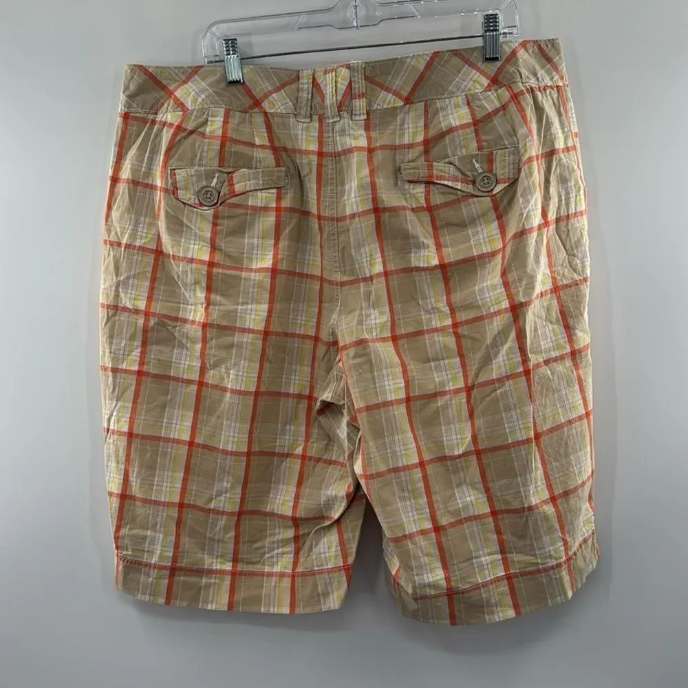 3For$20 Cato Tan Orange Yellow Plaid Shorts size 20W